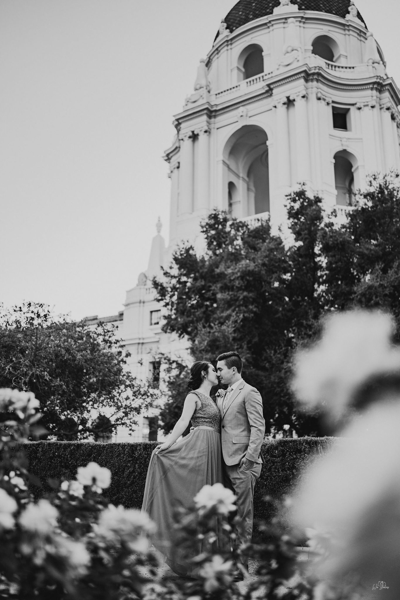 Royal Pasadena City Hall Engagement Session – Stanley Wu Photography